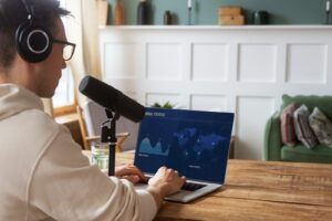 How AI Voice Cloning is Revolutionizing Customer Support and Voice Assistants AI Voice Cloning
